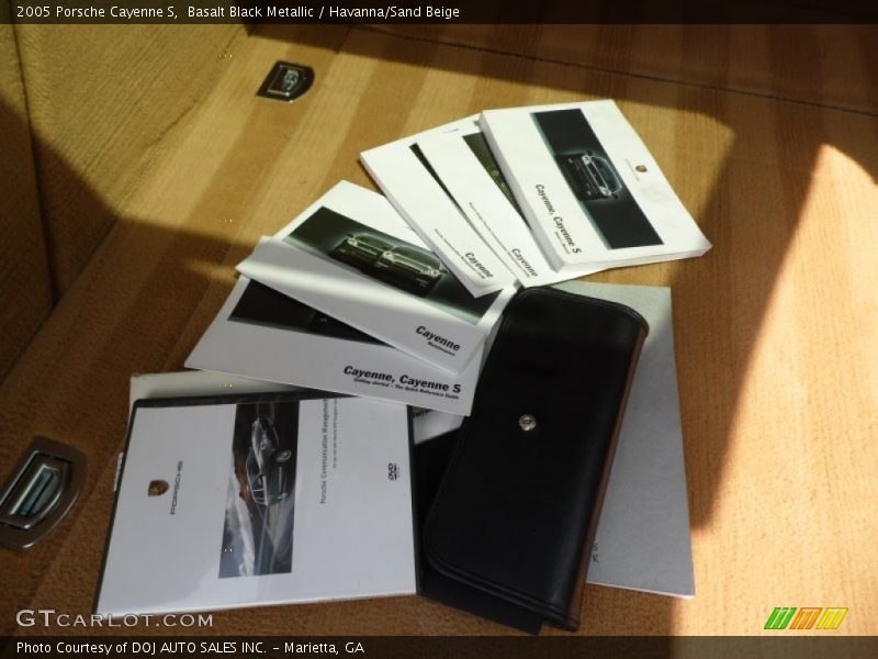 Basalt Black Metallic / Havanna/Sand Beige 2005 Porsche Cayenne S