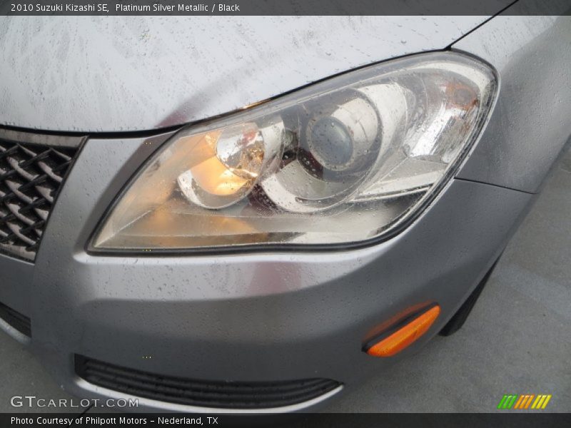 Platinum Silver Metallic / Black 2010 Suzuki Kizashi SE