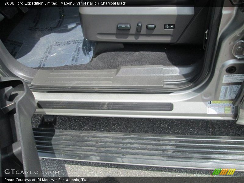 Vapor Silver Metallic / Charcoal Black 2008 Ford Expedition Limited