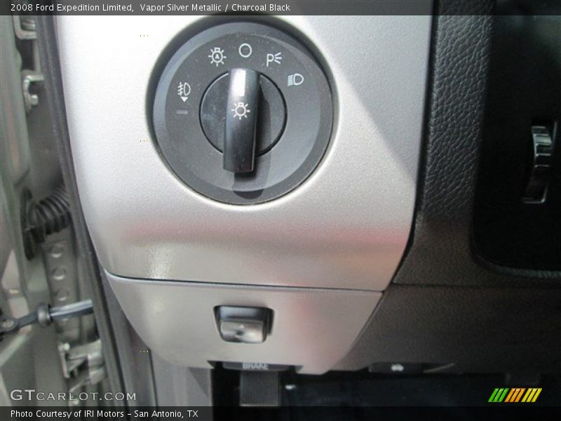 Vapor Silver Metallic / Charcoal Black 2008 Ford Expedition Limited