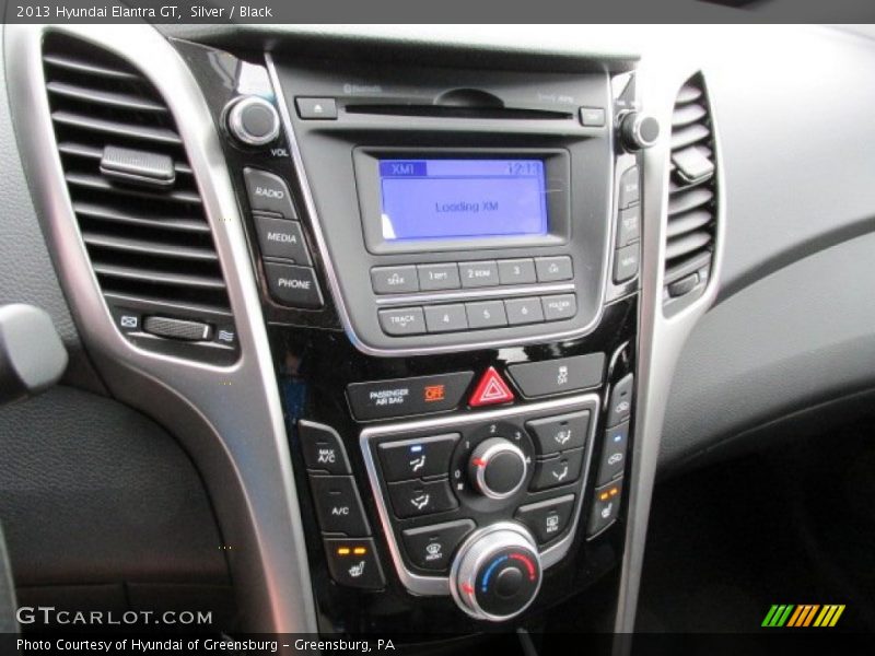 Silver / Black 2013 Hyundai Elantra GT