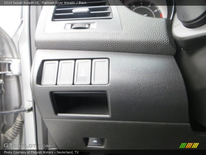 Platinum Silver Metallic / Black 2010 Suzuki Kizashi SE