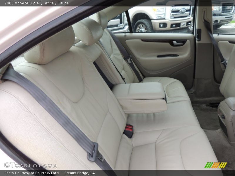 Rear Seat of 2003 S60 2.4T