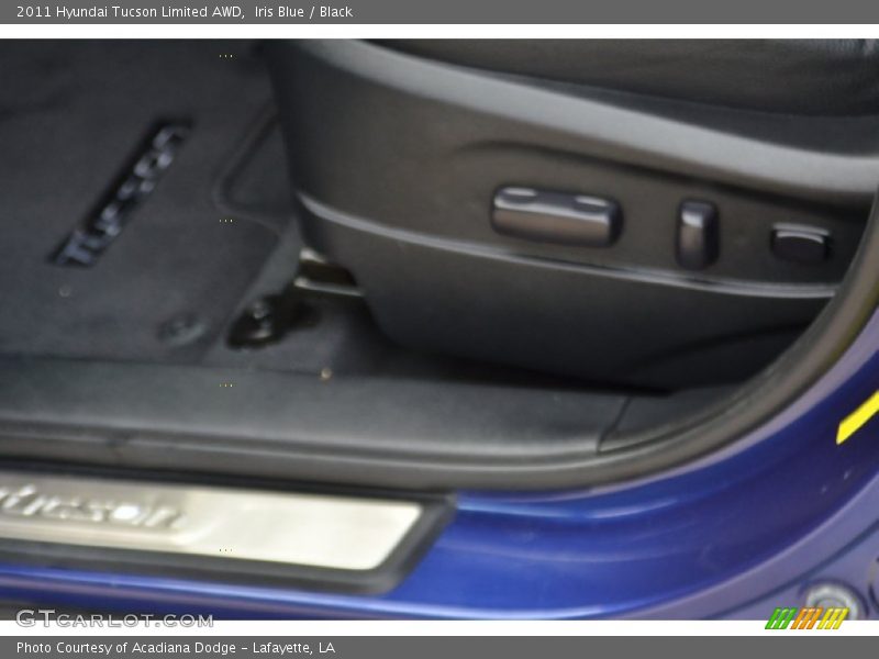 Iris Blue / Black 2011 Hyundai Tucson Limited AWD