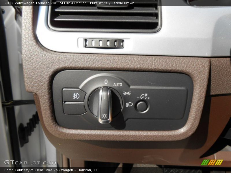 Pure White / Saddle Brown 2013 Volkswagen Touareg VR6 FSI Lux 4XMotion