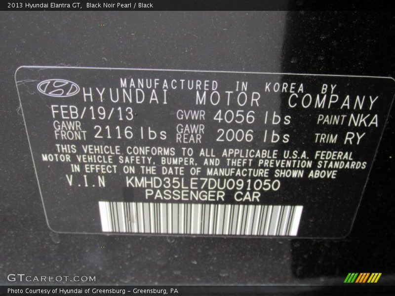 Black Noir Pearl / Black 2013 Hyundai Elantra GT
