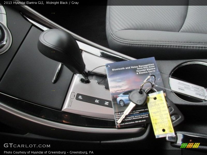 Midnight Black / Gray 2013 Hyundai Elantra GLS