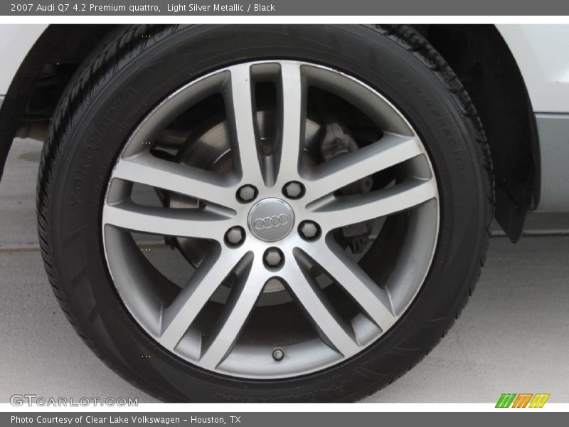 Light Silver Metallic / Black 2007 Audi Q7 4.2 Premium quattro