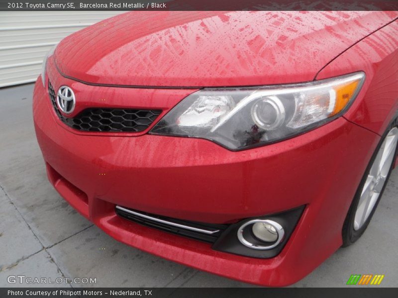 Barcelona Red Metallic / Black 2012 Toyota Camry SE