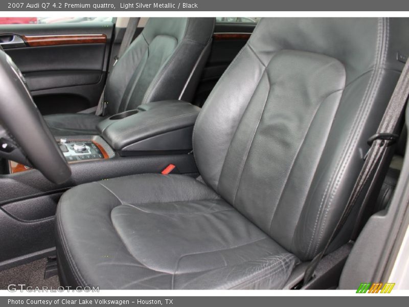 Front Seat of 2007 Q7 4.2 Premium quattro