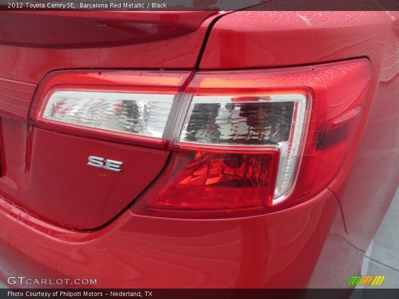 Barcelona Red Metallic / Black 2012 Toyota Camry SE
