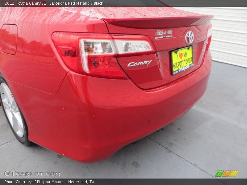 Barcelona Red Metallic / Black 2012 Toyota Camry SE