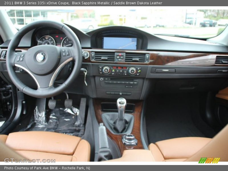 Dashboard of 2011 3 Series 335i xDrive Coupe