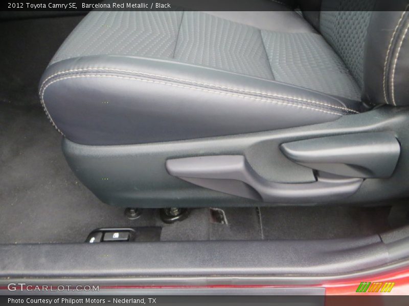 Barcelona Red Metallic / Black 2012 Toyota Camry SE