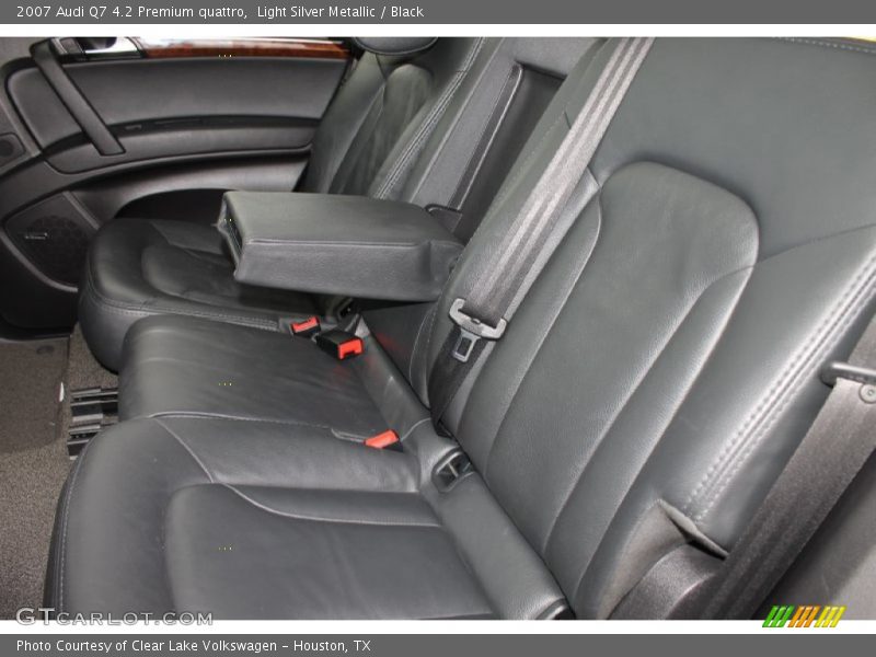 Light Silver Metallic / Black 2007 Audi Q7 4.2 Premium quattro