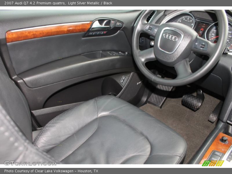 Light Silver Metallic / Black 2007 Audi Q7 4.2 Premium quattro