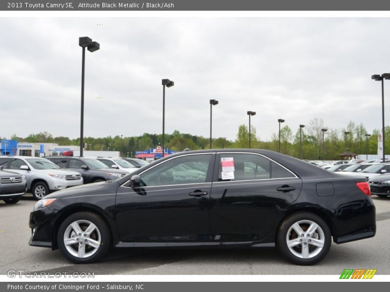 Attitude Black Metallic / Black/Ash 2013 Toyota Camry SE