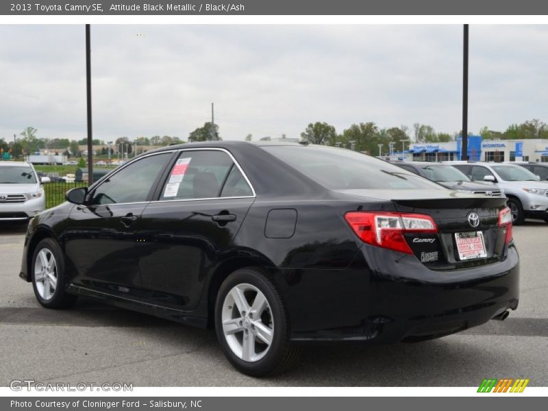 Attitude Black Metallic / Black/Ash 2013 Toyota Camry SE