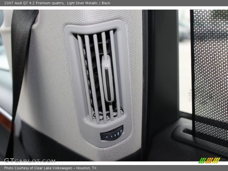 Light Silver Metallic / Black 2007 Audi Q7 4.2 Premium quattro