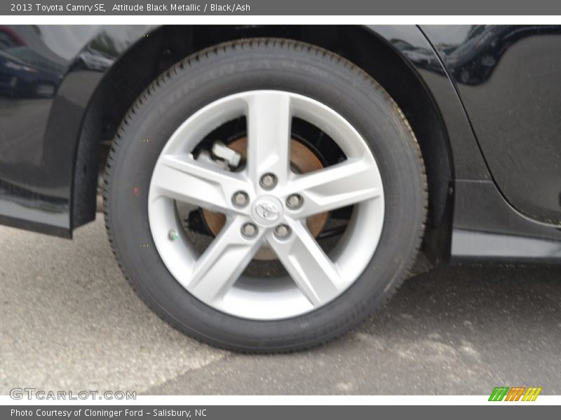 Attitude Black Metallic / Black/Ash 2013 Toyota Camry SE