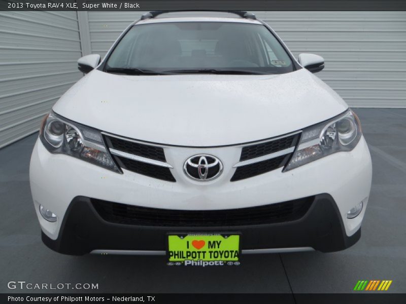 Super White / Black 2013 Toyota RAV4 XLE