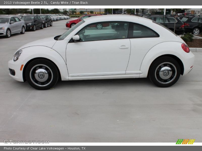 Candy White / Titan Black 2013 Volkswagen Beetle 2.5L