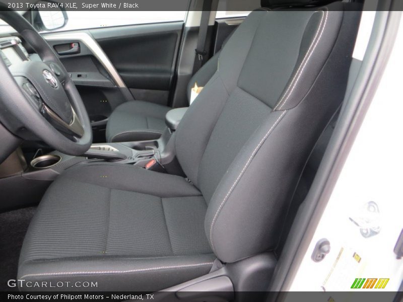 Super White / Black 2013 Toyota RAV4 XLE