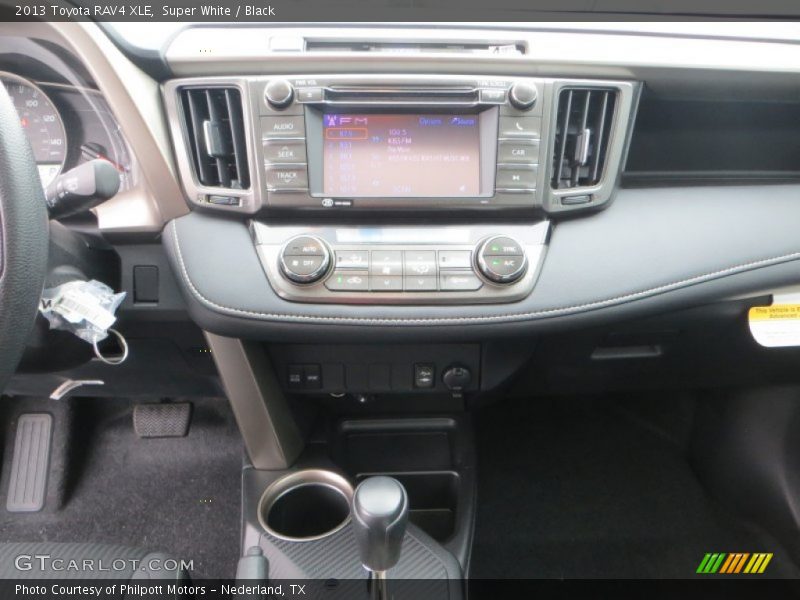 Super White / Black 2013 Toyota RAV4 XLE