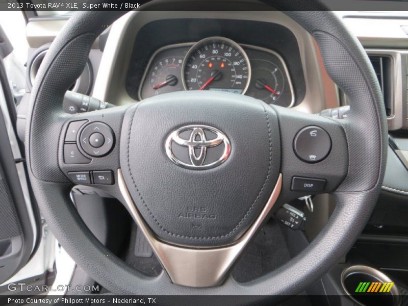 Super White / Black 2013 Toyota RAV4 XLE