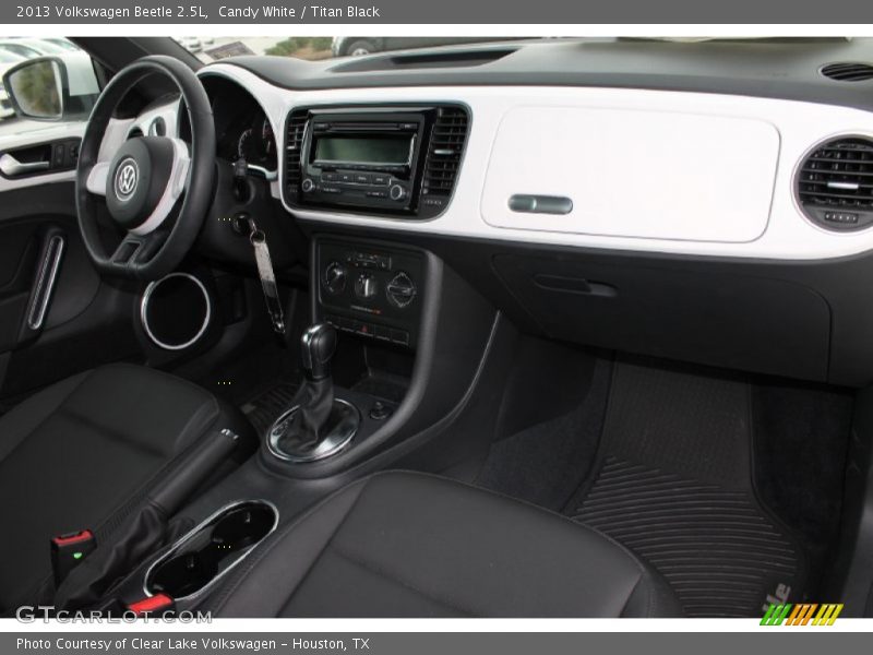 Candy White / Titan Black 2013 Volkswagen Beetle 2.5L