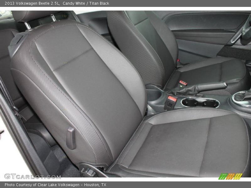 Candy White / Titan Black 2013 Volkswagen Beetle 2.5L