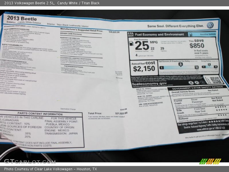 Candy White / Titan Black 2013 Volkswagen Beetle 2.5L