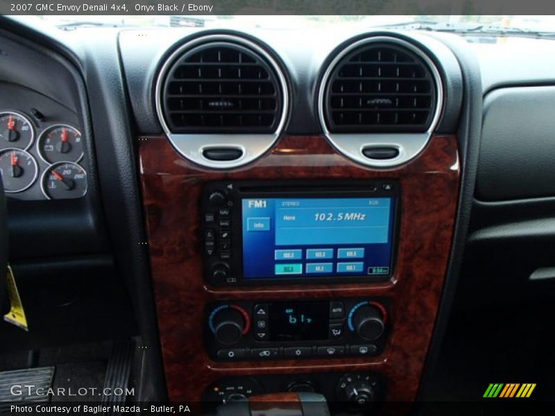 Onyx Black / Ebony 2007 GMC Envoy Denali 4x4