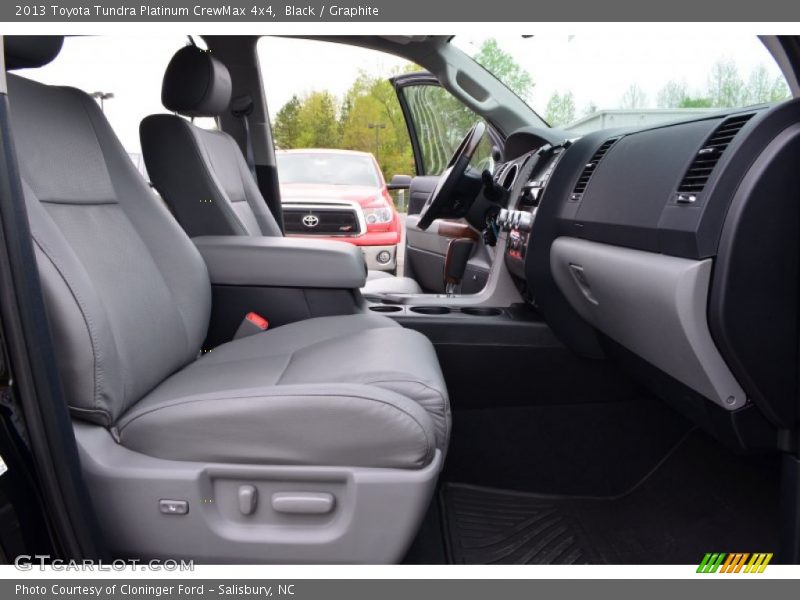 Black / Graphite 2013 Toyota Tundra Platinum CrewMax 4x4