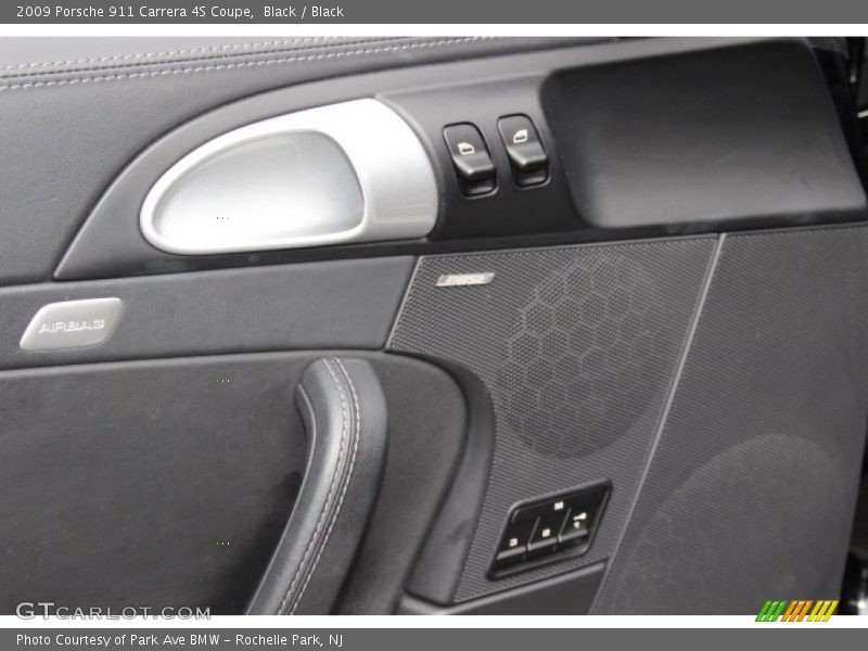 Controls of 2009 911 Carrera 4S Coupe