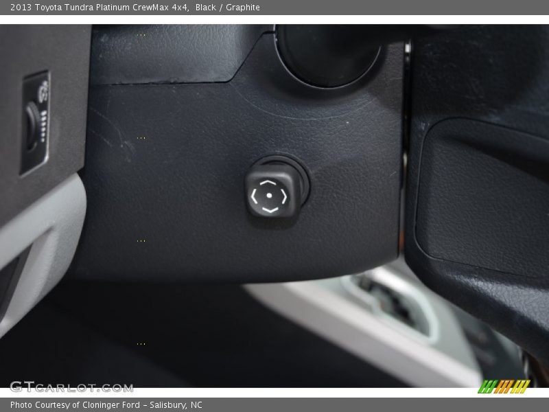 Black / Graphite 2013 Toyota Tundra Platinum CrewMax 4x4