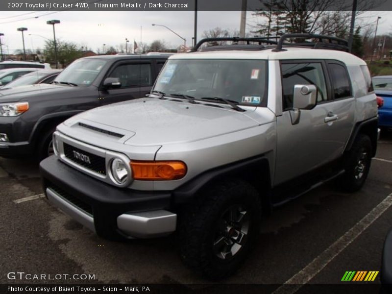 Titanium Metallic / Dark Charcoal 2007 Toyota FJ Cruiser 4WD