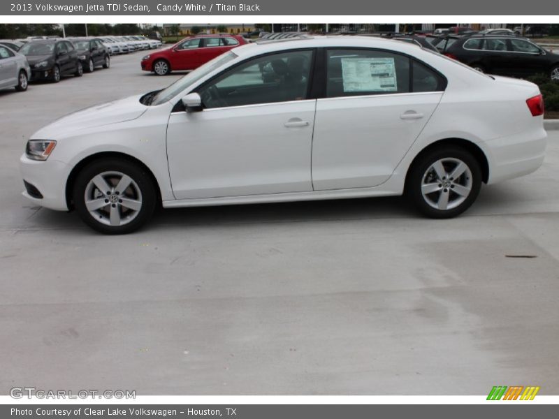 Candy White / Titan Black 2013 Volkswagen Jetta TDI Sedan