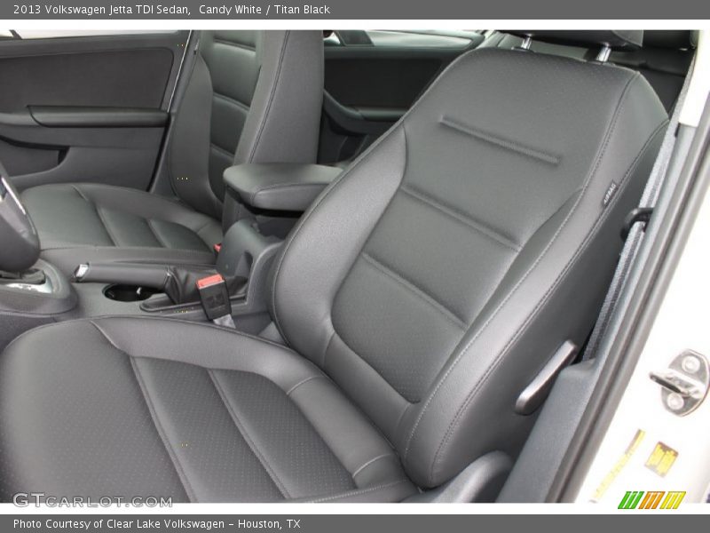Candy White / Titan Black 2013 Volkswagen Jetta TDI Sedan
