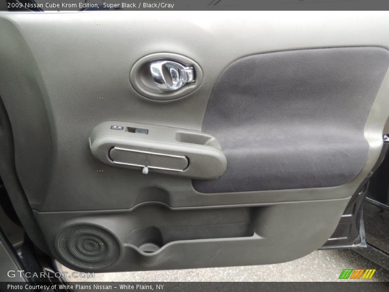 Super Black / Black/Gray 2009 Nissan Cube Krom Edition