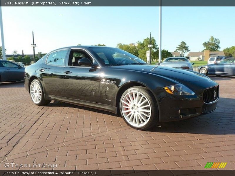 Front 3/4 View of 2013 Quattroporte S