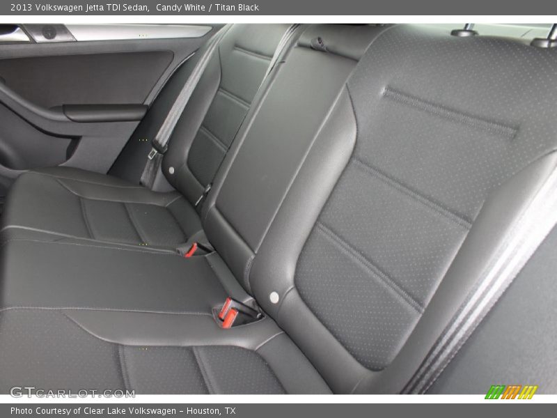 Candy White / Titan Black 2013 Volkswagen Jetta TDI Sedan