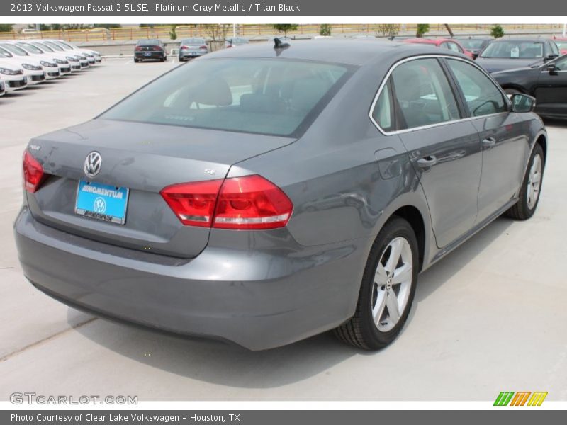 Platinum Gray Metallic / Titan Black 2013 Volkswagen Passat 2.5L SE