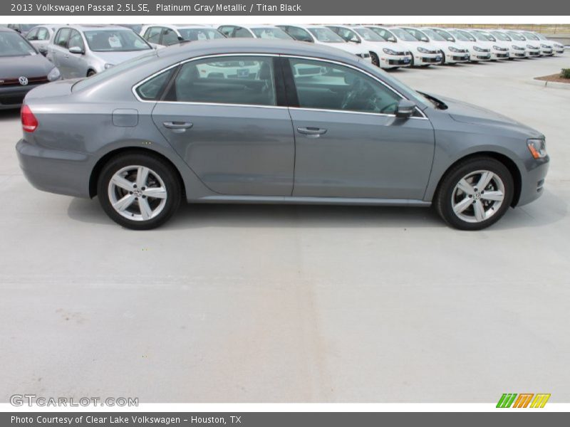 Platinum Gray Metallic / Titan Black 2013 Volkswagen Passat 2.5L SE