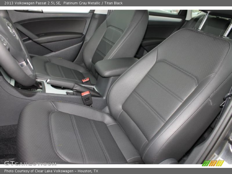Platinum Gray Metallic / Titan Black 2013 Volkswagen Passat 2.5L SE