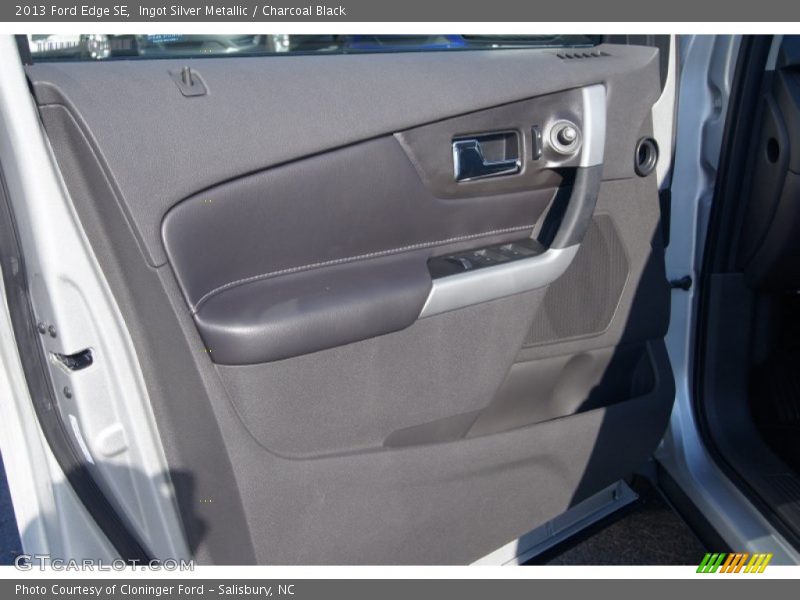 Ingot Silver Metallic / Charcoal Black 2013 Ford Edge SE