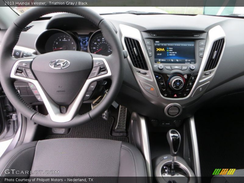 Dashboard of 2013 Veloster 