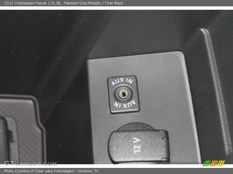 Platinum Gray Metallic / Titan Black 2013 Volkswagen Passat 2.5L SE