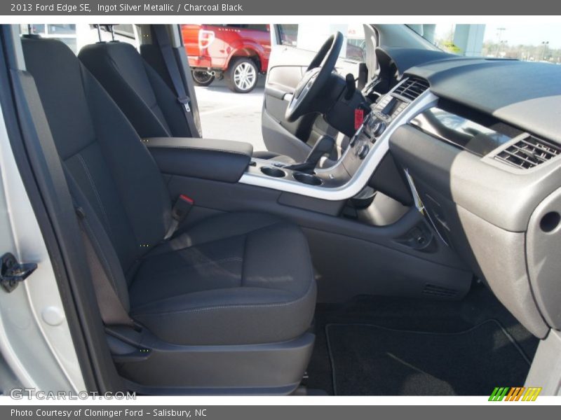 Ingot Silver Metallic / Charcoal Black 2013 Ford Edge SE