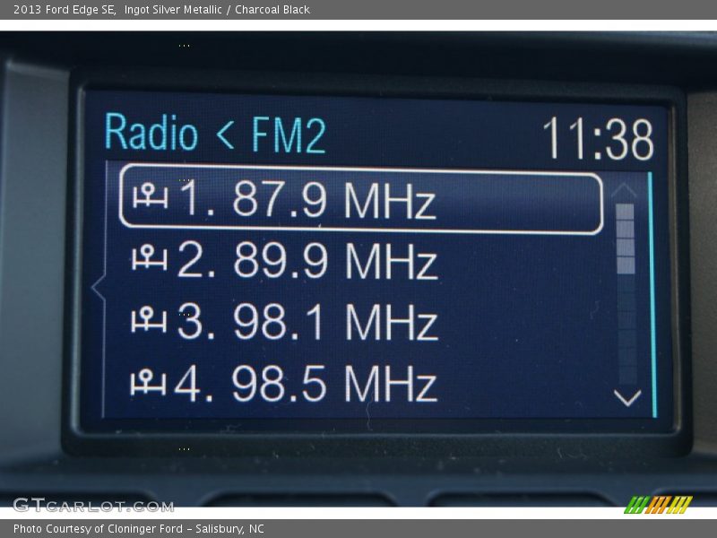 Ingot Silver Metallic / Charcoal Black 2013 Ford Edge SE